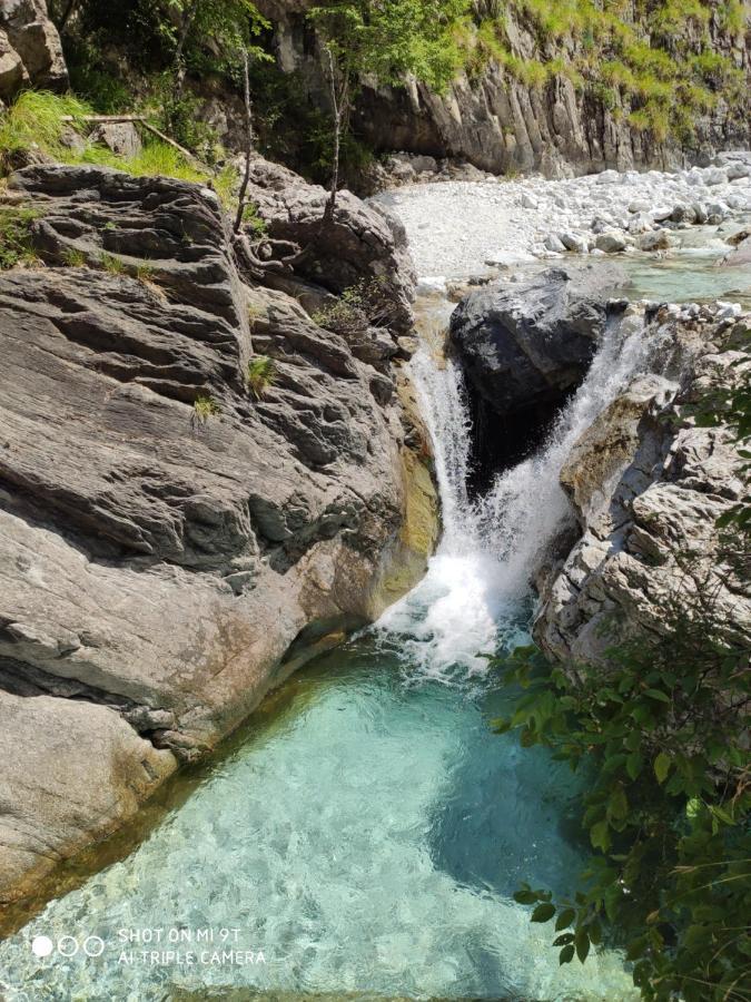 Incantevole Casa Sul Fiume, Relax E Natura Ai Piedi Della Alpi Apuane Massa  Exterior foto