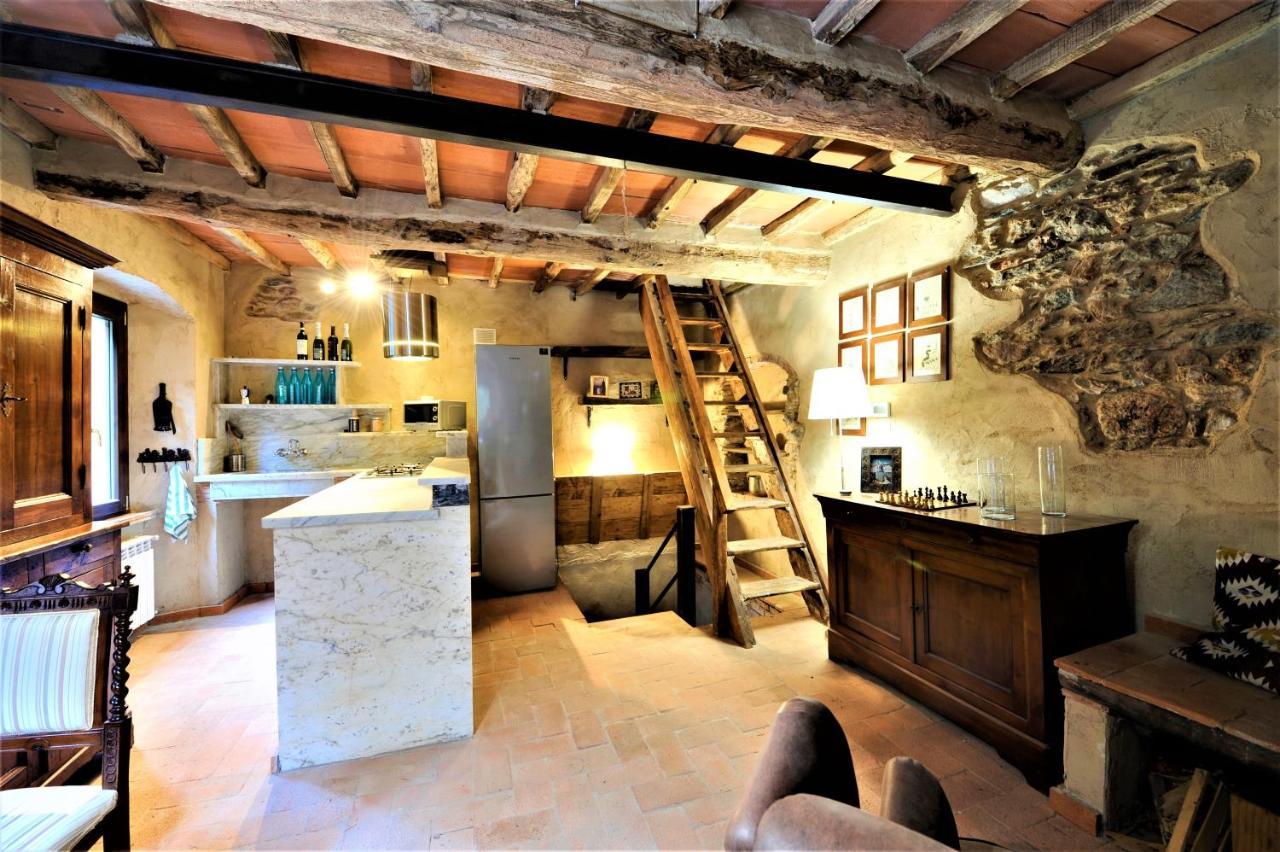 Incantevole Casa Sul Fiume, Relax E Natura Ai Piedi Della Alpi Apuane Massa  Exterior foto